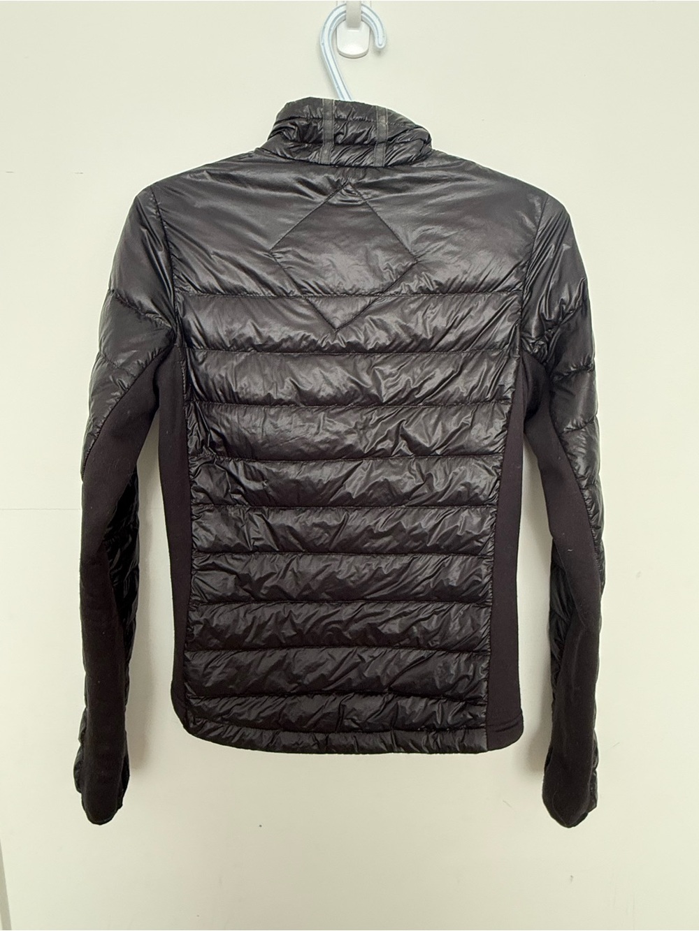 Canada Goose Women's Black Quilted Puffer Jacket with Logo Patch - Picture 3 of 5